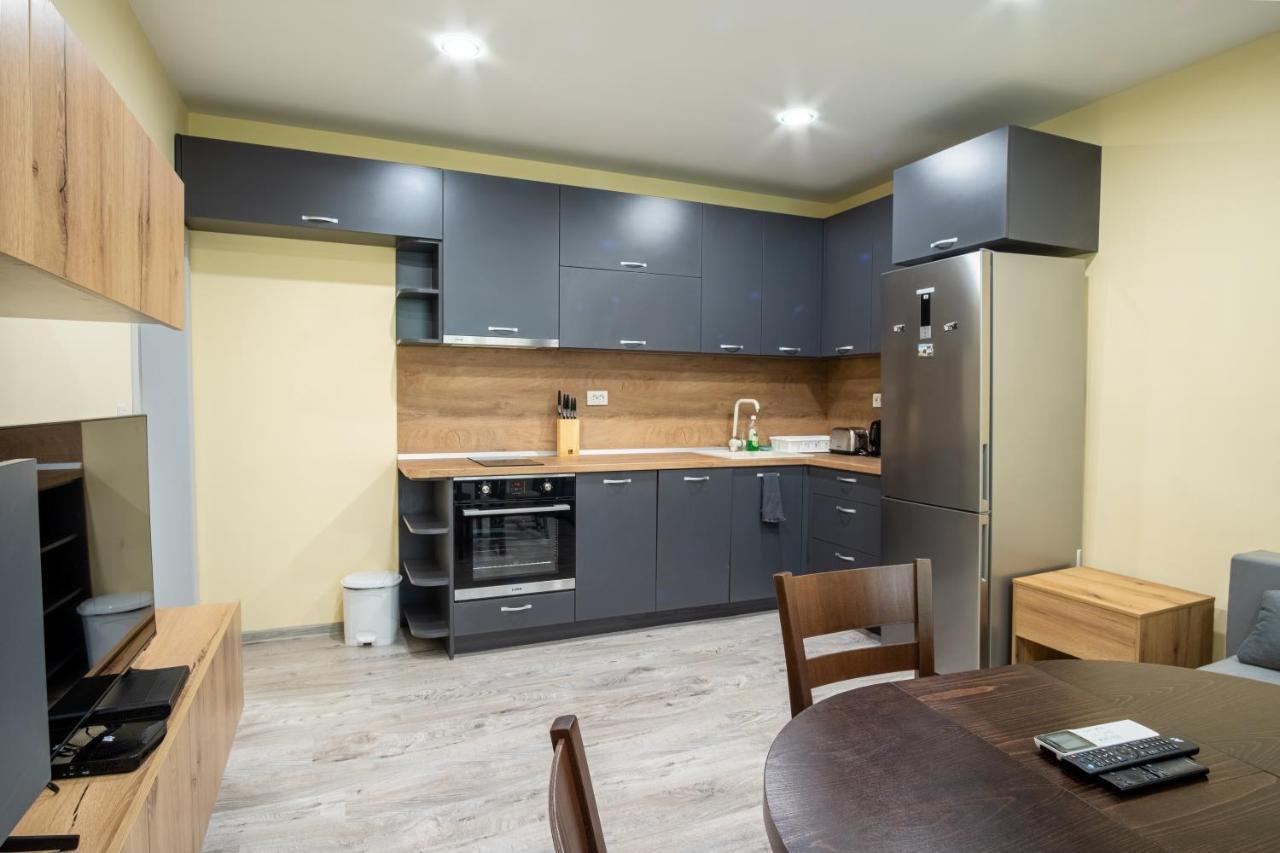 Apartment Yana Roese Buitenkant foto
